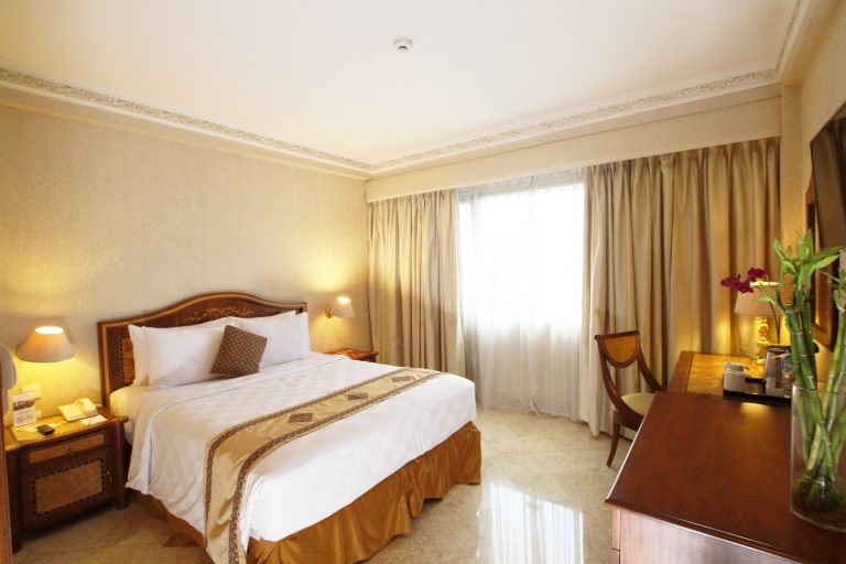 Deluxe Ambhara Hotel Jakarta